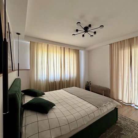 The Perfect Space - New1Bedroom & Parking Targu-Mures Bagian luar foto